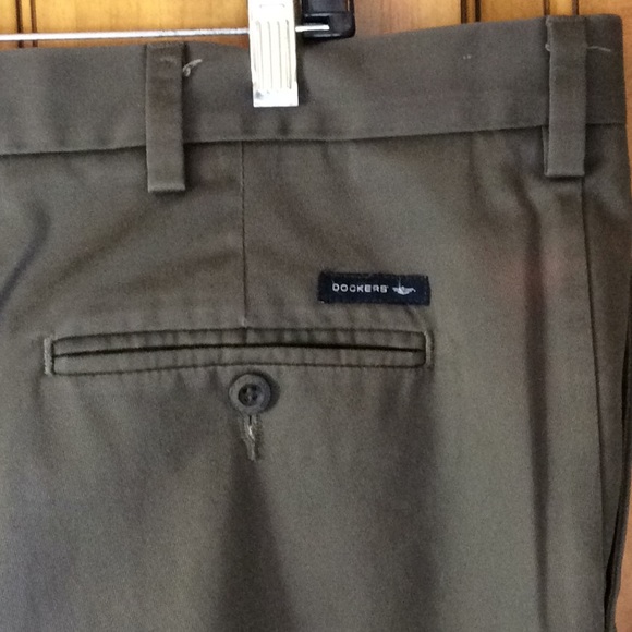 FINAL SALE PRICE Excellent Green Dockers Slacks in 44 x 30 - Picture 4 of 8